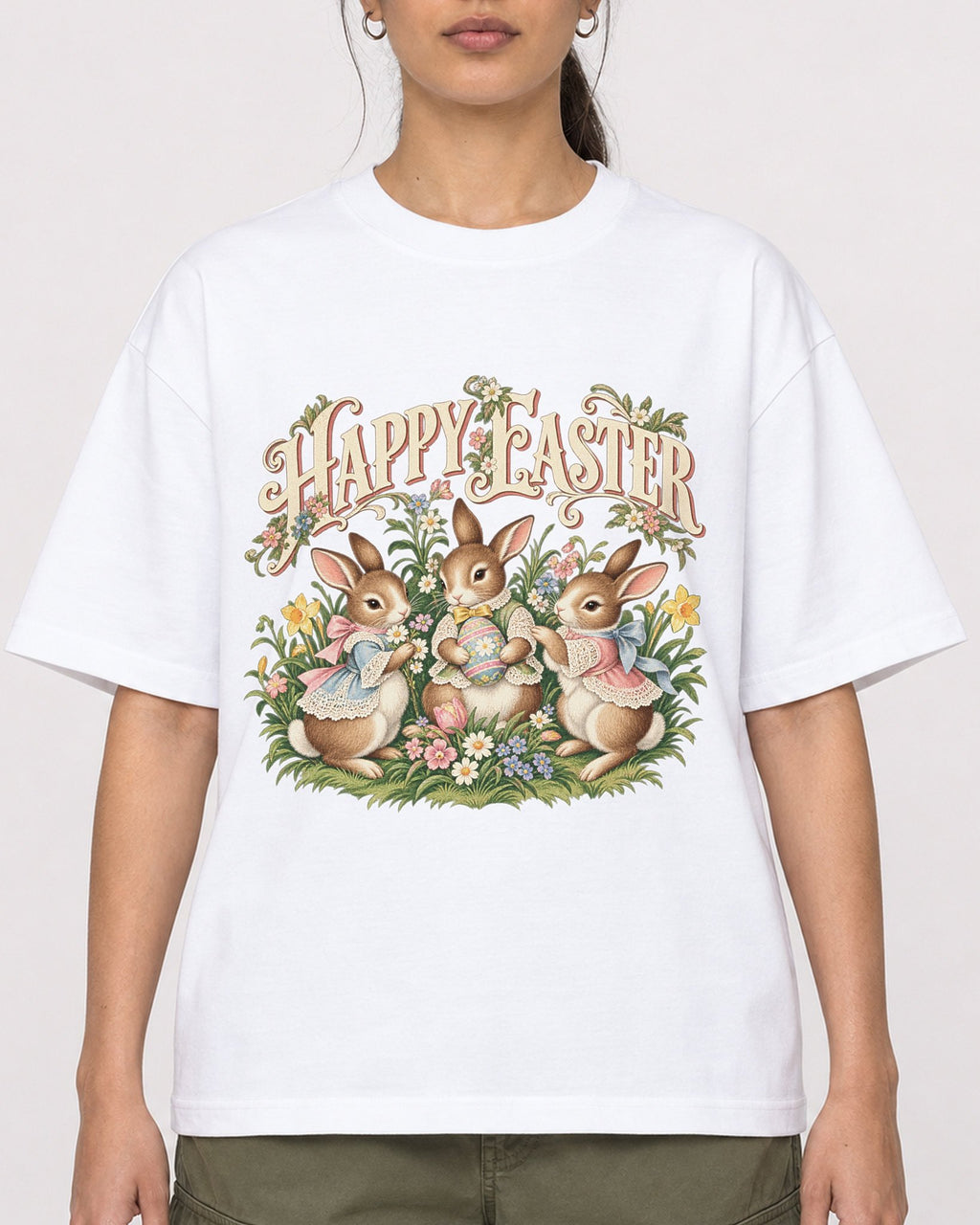 Mockup Boxy Heavyweight Tee White female close-up 47