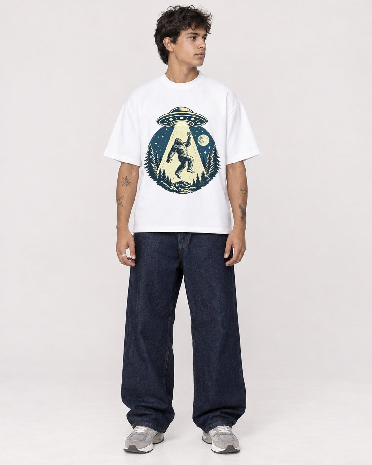 Mockup Boxy Heavyweight Tee White male full-body 06