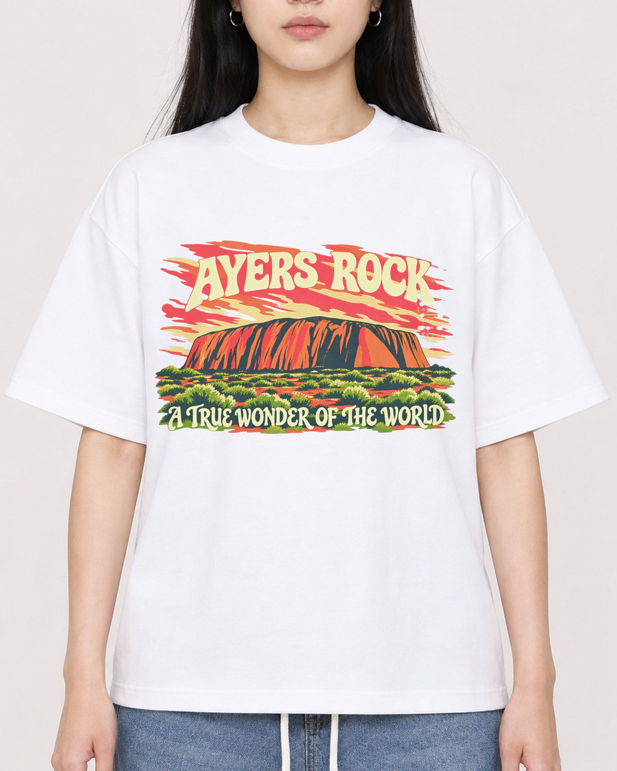 Mockup Boxy Heavyweight Tee White female close-up 01