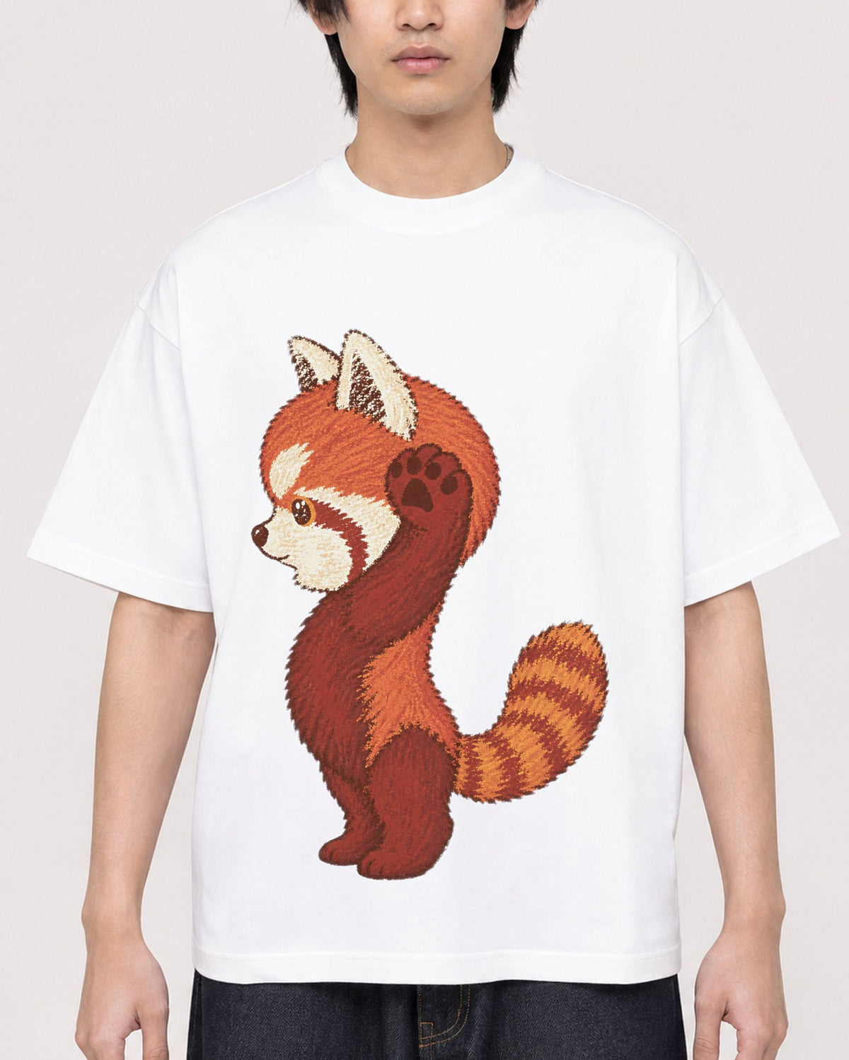 Mockup Boxy Heavyweight Tee White male close-up 11