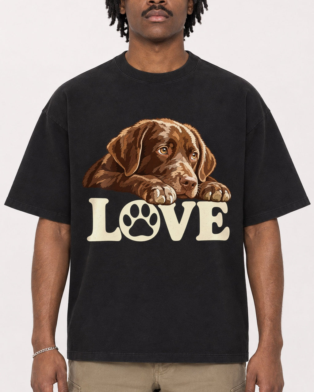 Mockup Boxy Heavyweight Tee Black male close-up 04