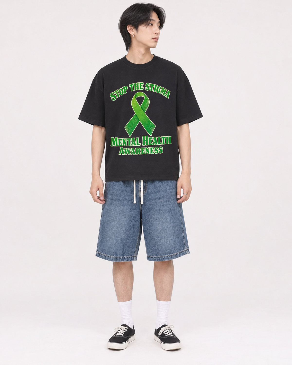 Mockup Boxy Heavyweight Tee Black male full-body 11