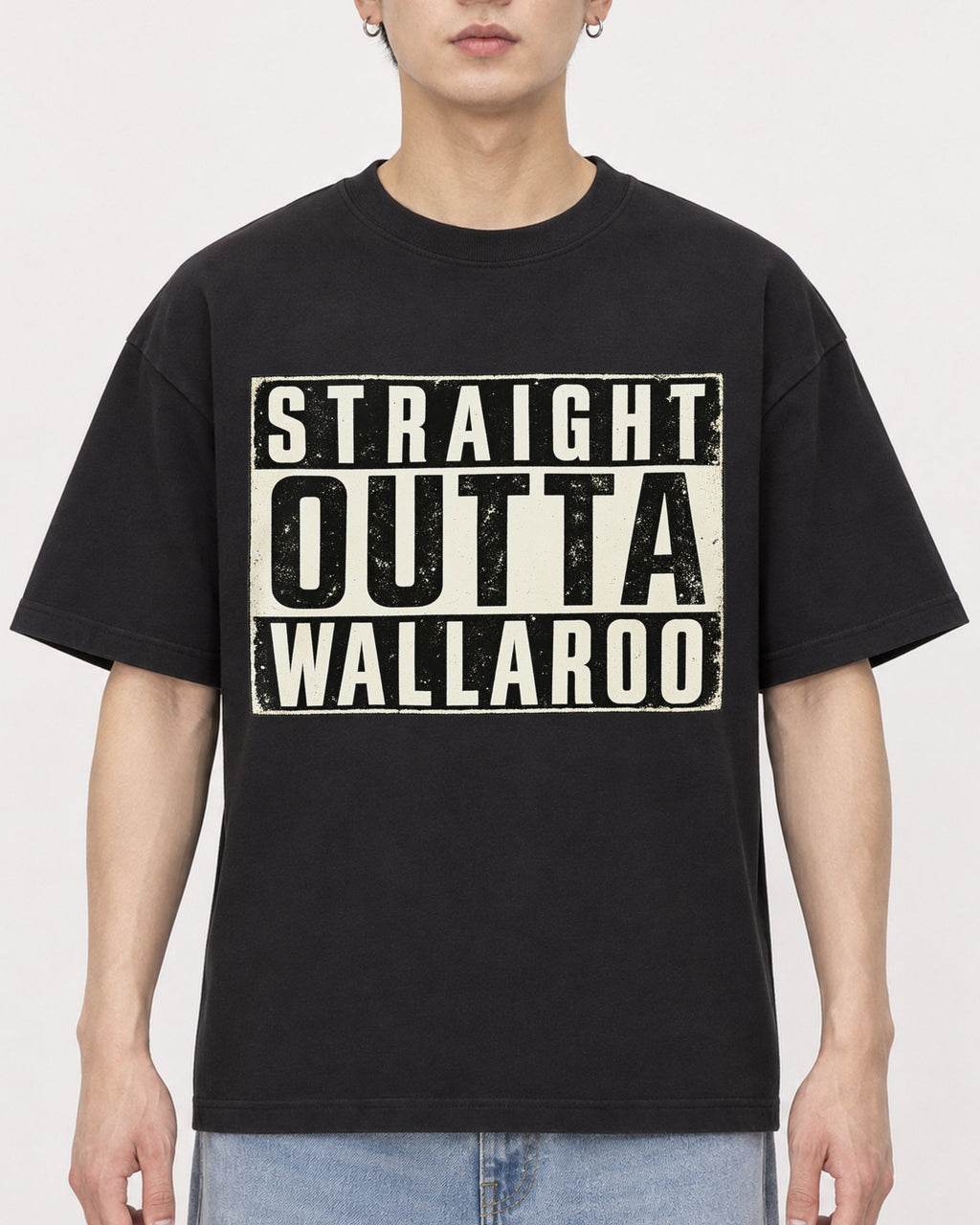 Mockup Boxy Heavyweight Tee Black male close-up 01