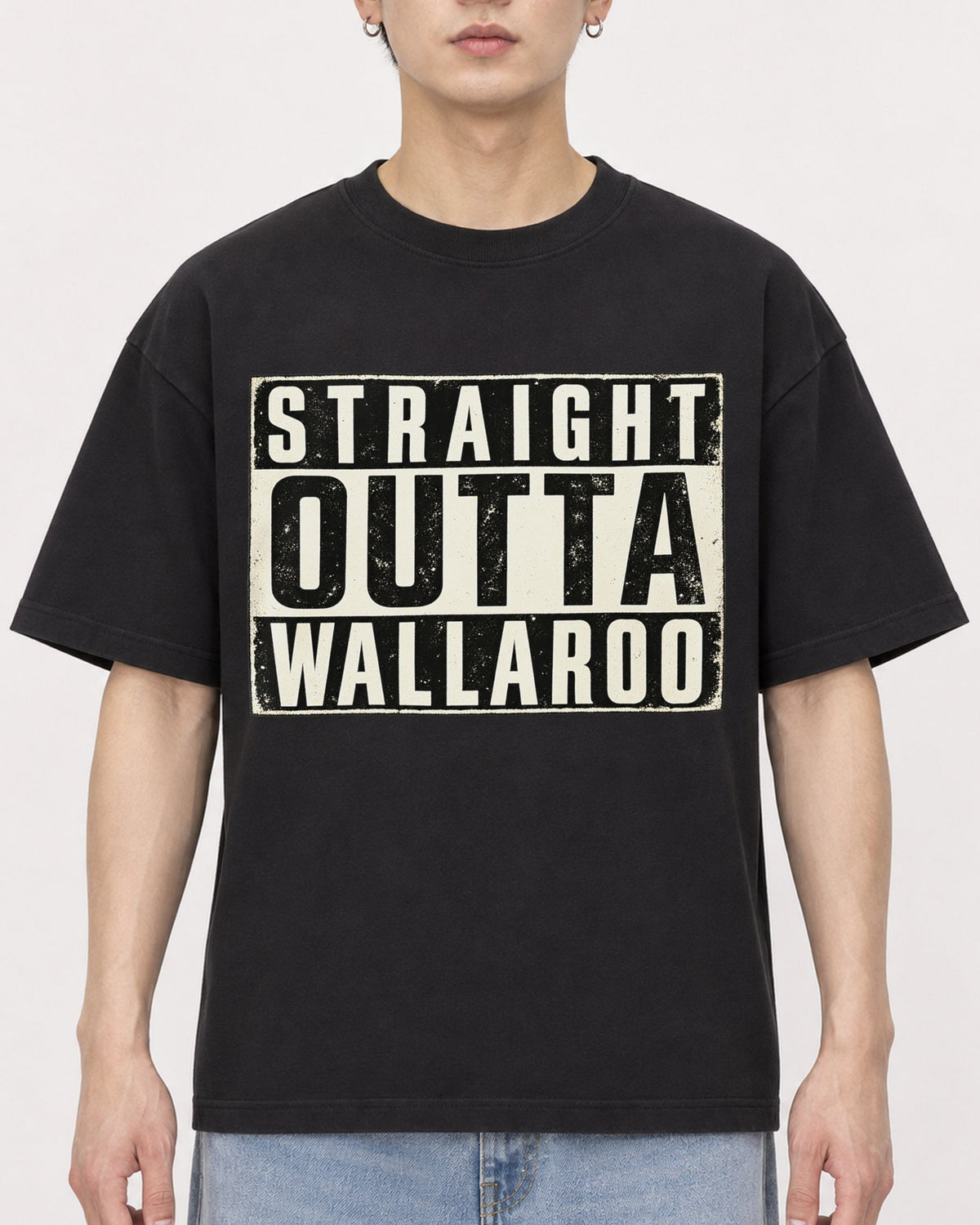 Mockup Boxy Heavyweight Tee Black male close-up 01