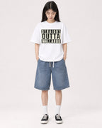 Mockup Boxy Heavyweight Tee White female full-body 01