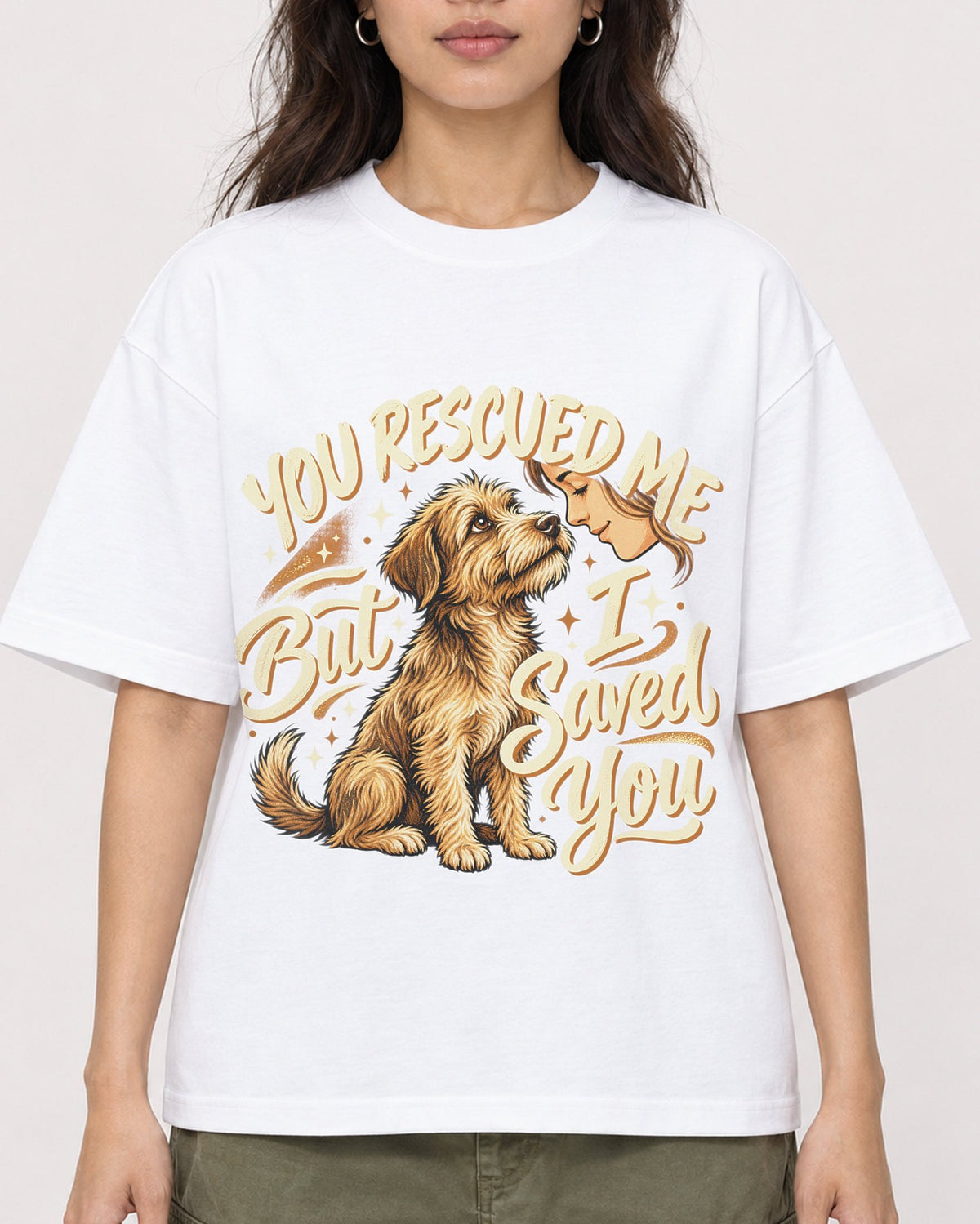 Mockup Boxy Heavyweight Tee White female close-up 02