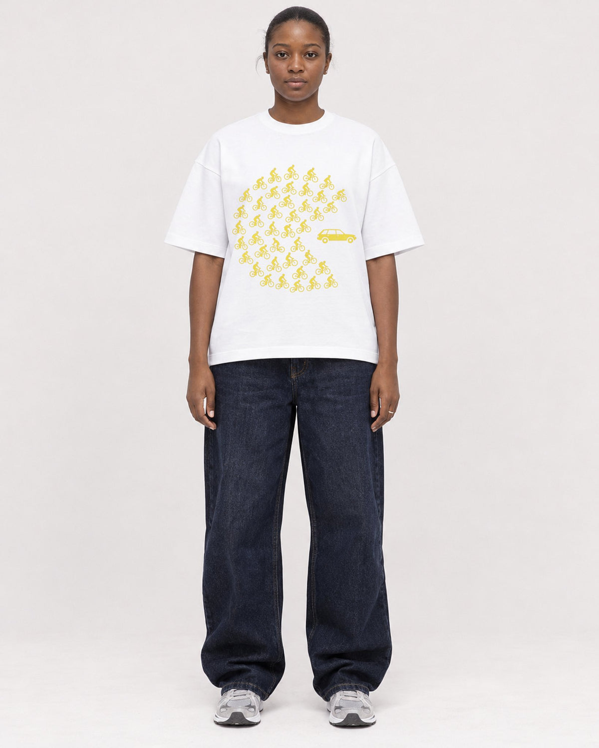 Mockup Boxy Heavyweight Tee White female full-body 34