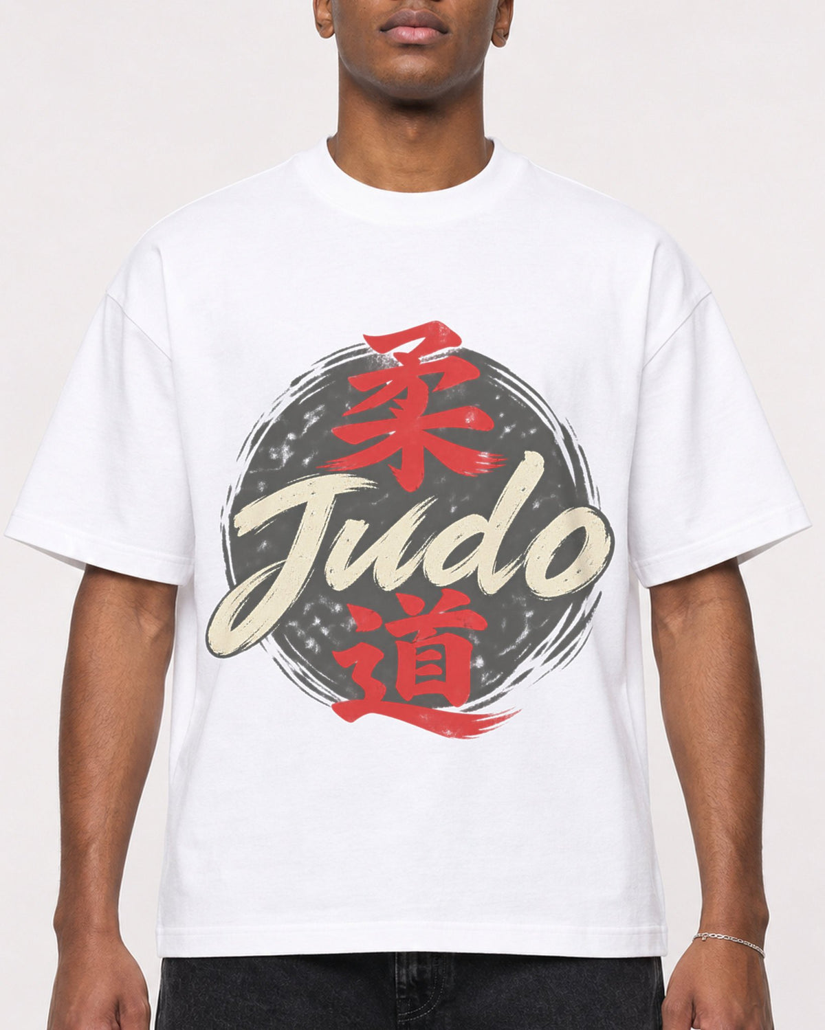 Mockup Boxy Heavyweight Tee White male close-up 15