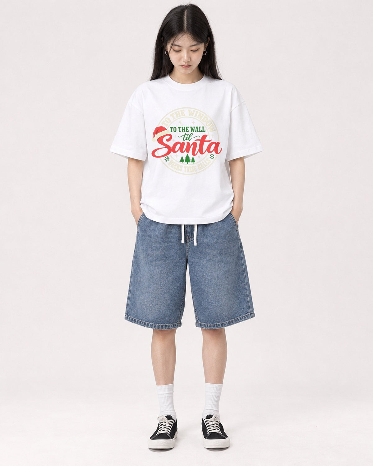 Mockup Boxy Heavyweight Tee White female full-body 01
