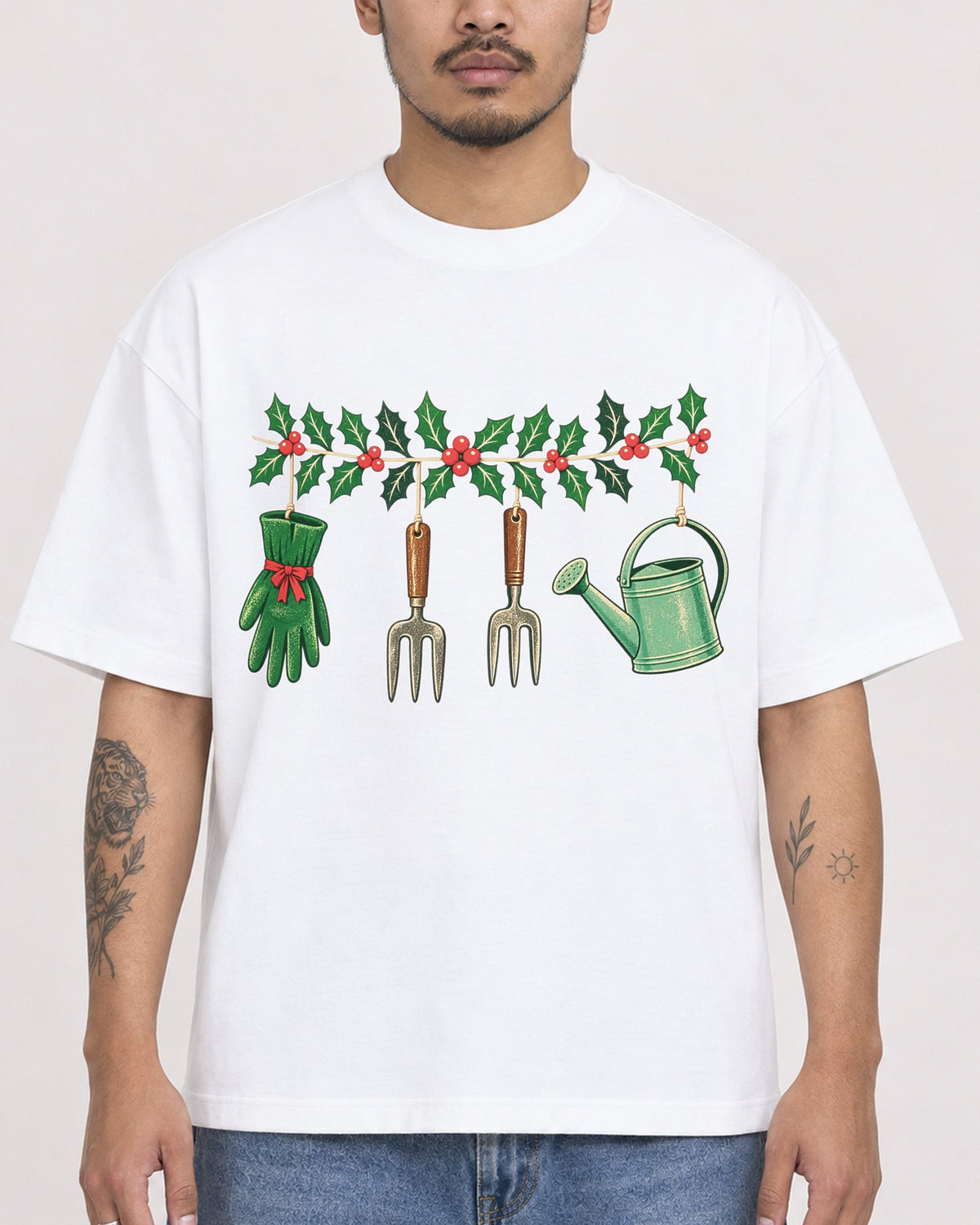 Mockup Boxy Heavyweight Tee White male close-up 12