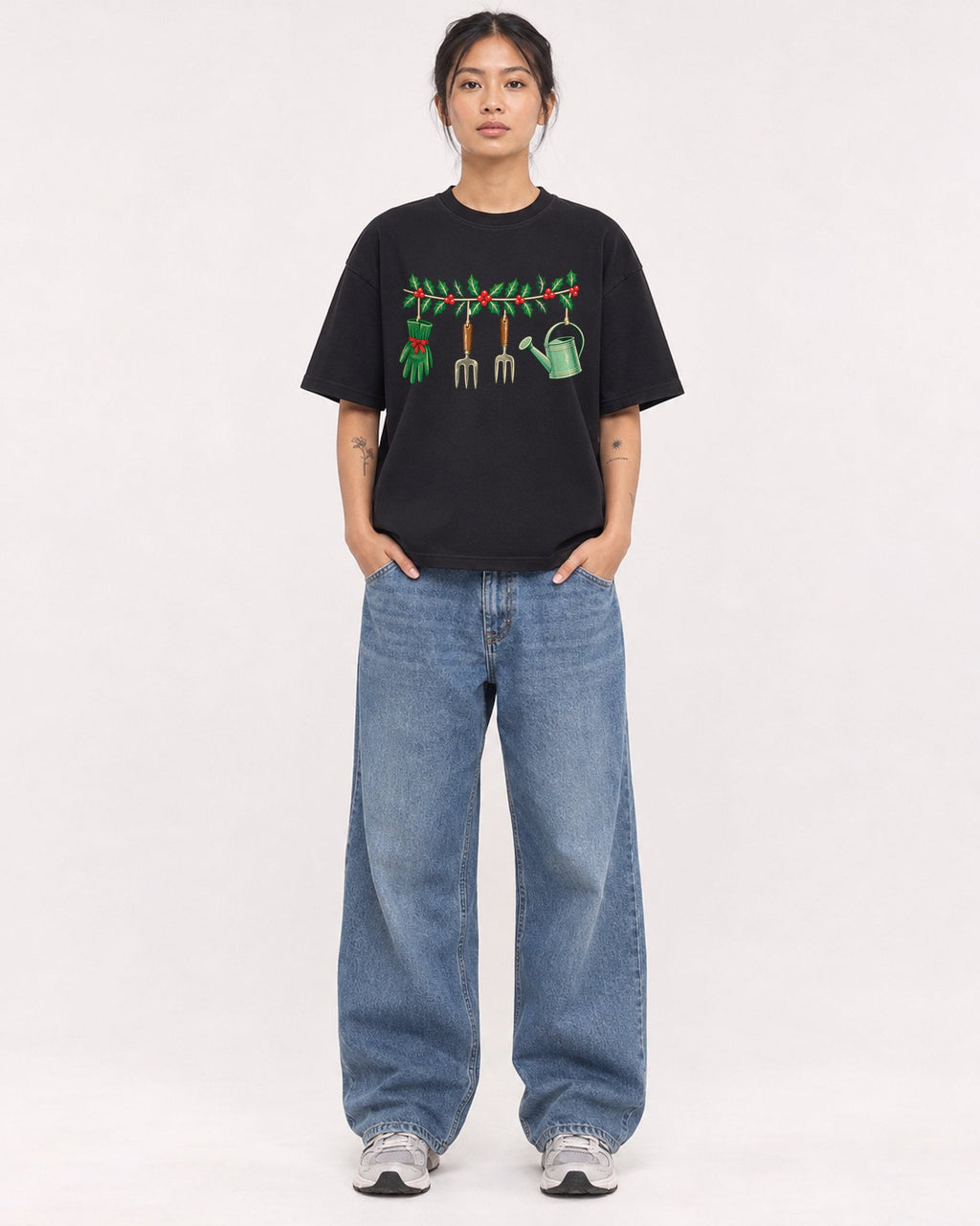 Mockup Boxy Heavyweight Tee Black female full-body 12