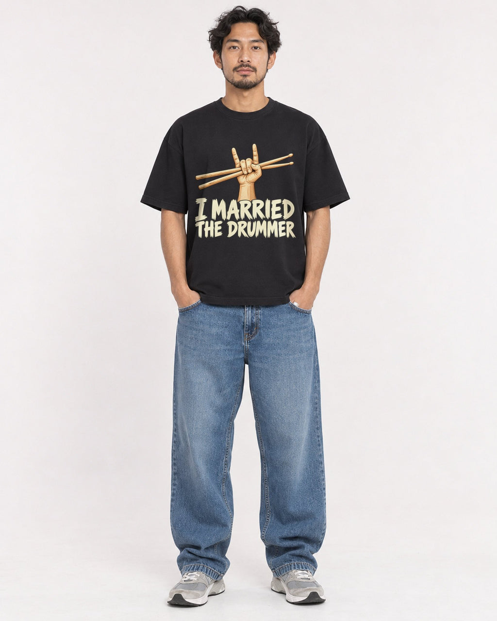 Mockup Boxy Heavyweight Tee Black male full-body 02