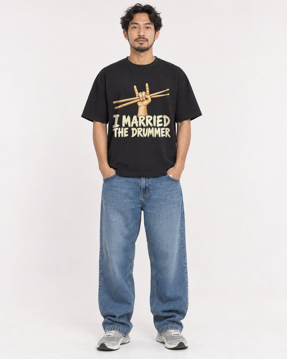 Mockup Boxy Heavyweight Tee Black male full-body 02