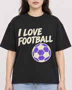 Mockup Boxy Heavyweight Tee Black female close-up 03