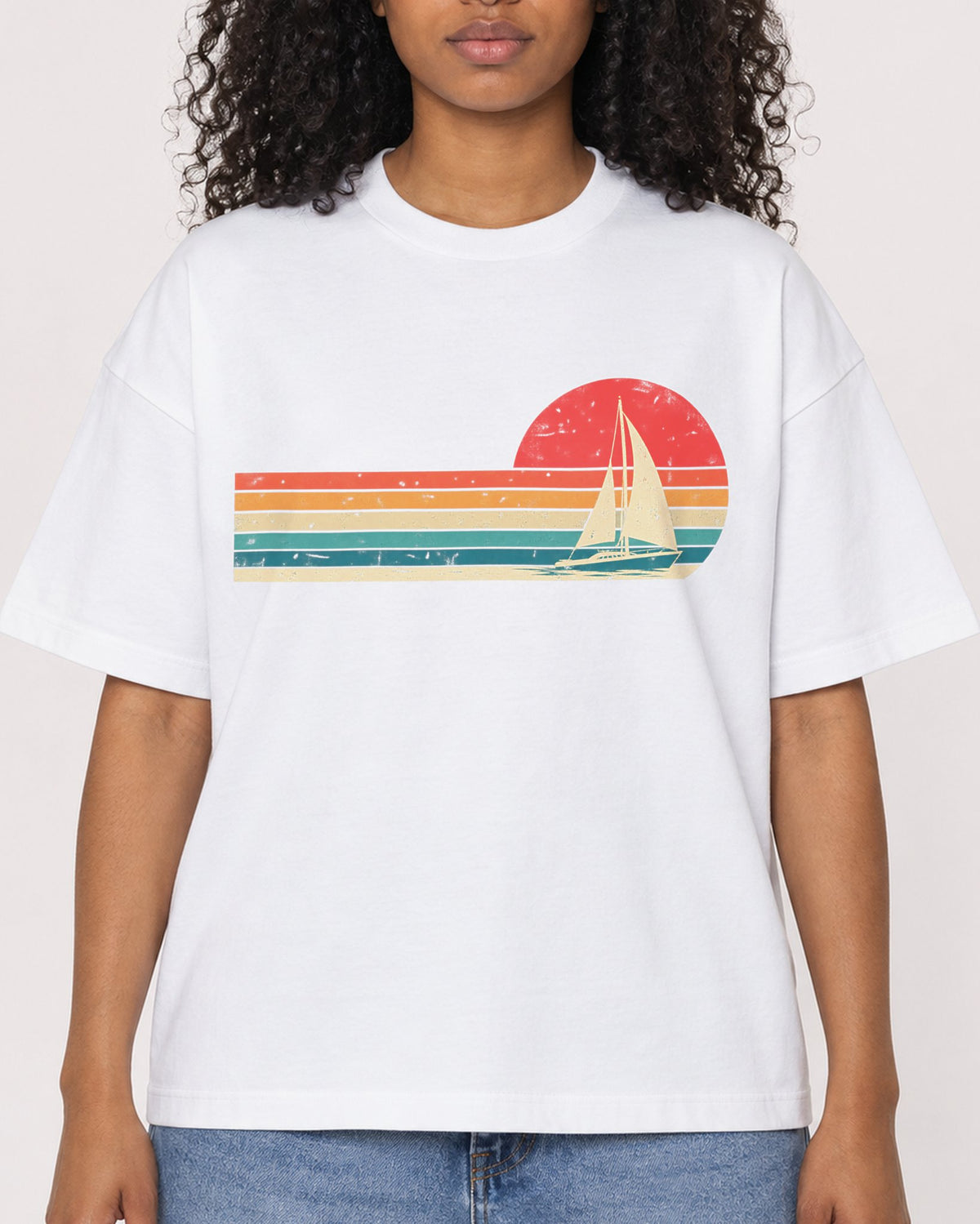 Mockup Boxy Heavyweight Tee White female close-up 05