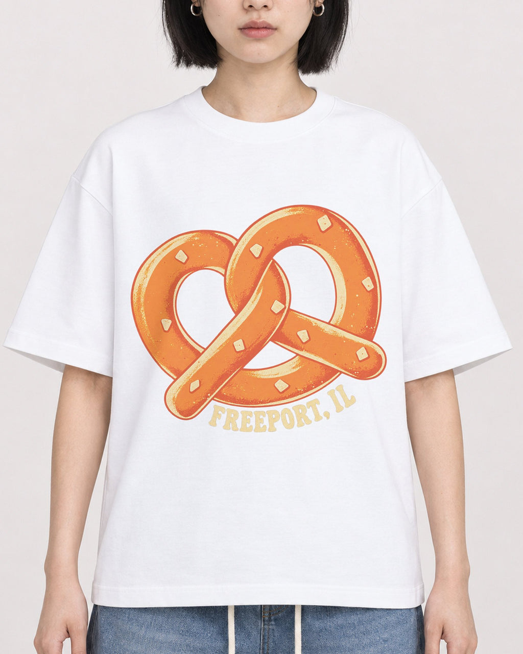 Mockup Boxy Heavyweight Tee White female close-up 11