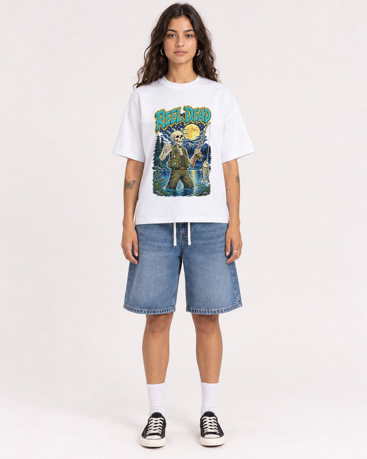 Mockup Boxy Heavyweight Tee White female full-body 06