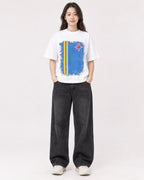 Mockup Boxy Heavyweight Tee White female full-body 03