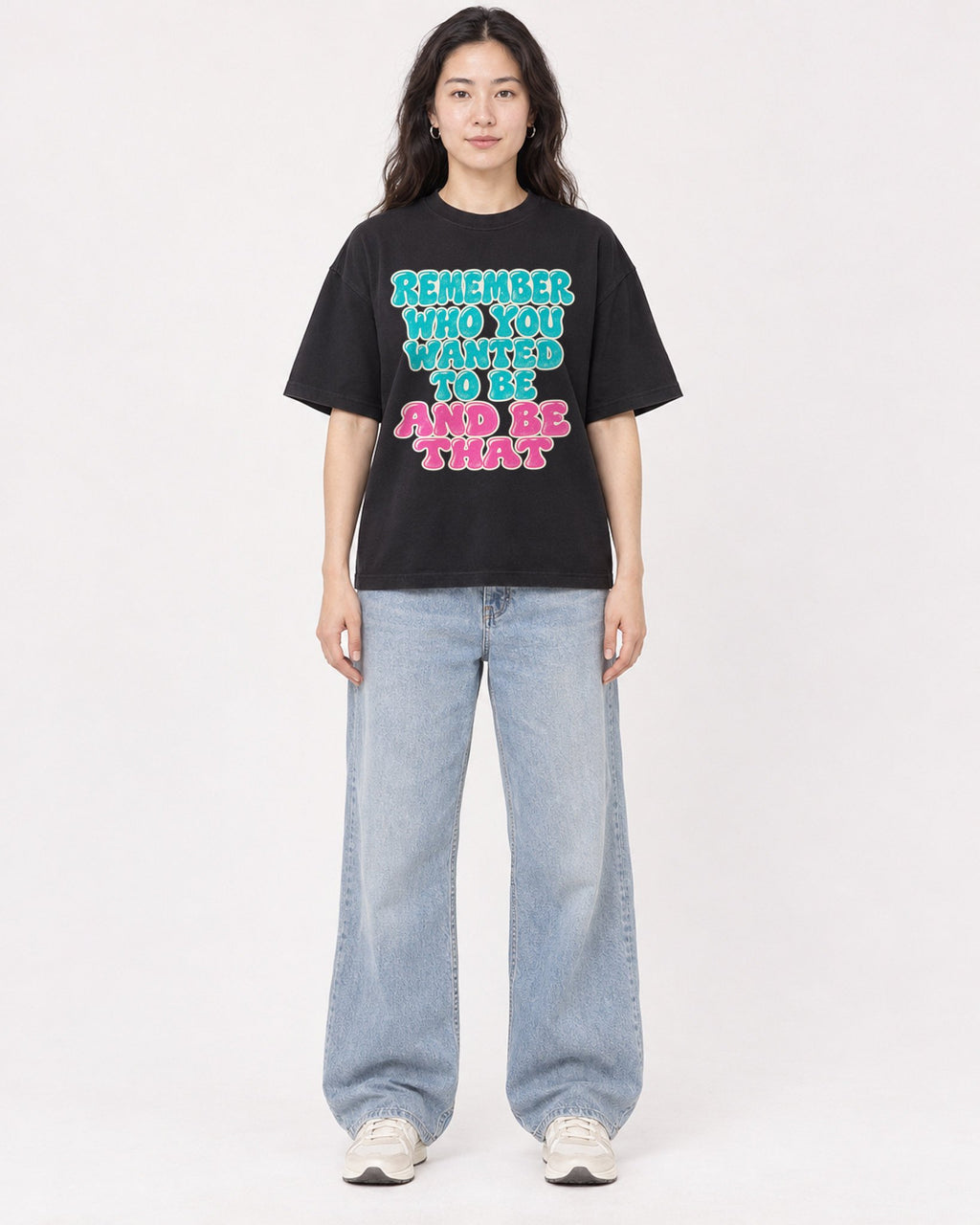 Mockup Boxy Heavyweight Tee Black female full-body 03