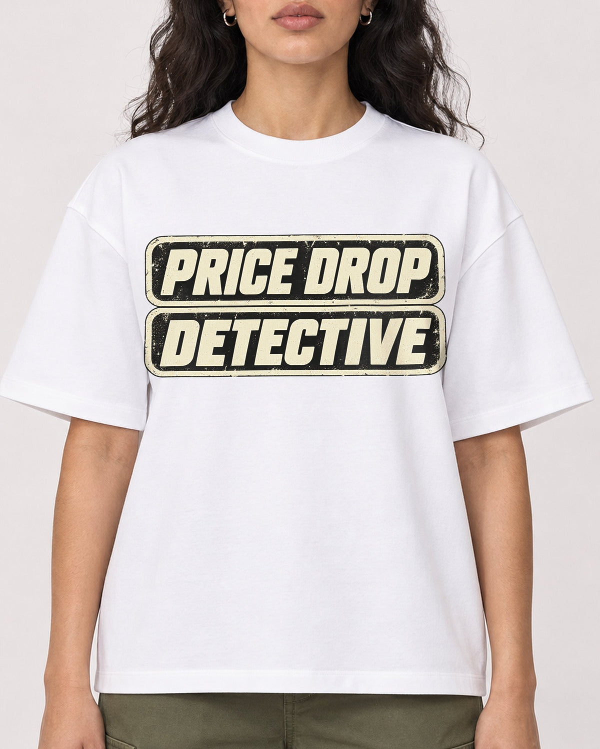 Mockup Boxy Heavyweight Tee White female close-up 07