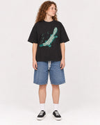 Mockup Boxy Heavyweight Tee Black female full-body 09