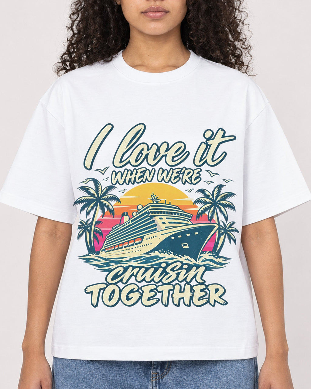 Mockup Boxy Heavyweight Tee White female close-up 10