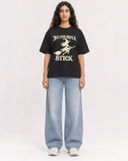 Mockup Boxy Heavyweight Tee Black female full-body 07