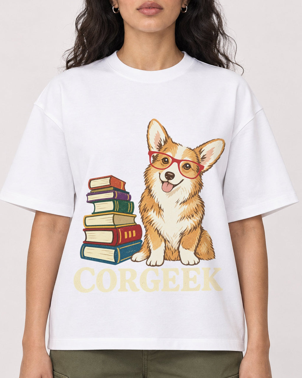 Mockup Boxy Heavyweight Tee White female close-up 07