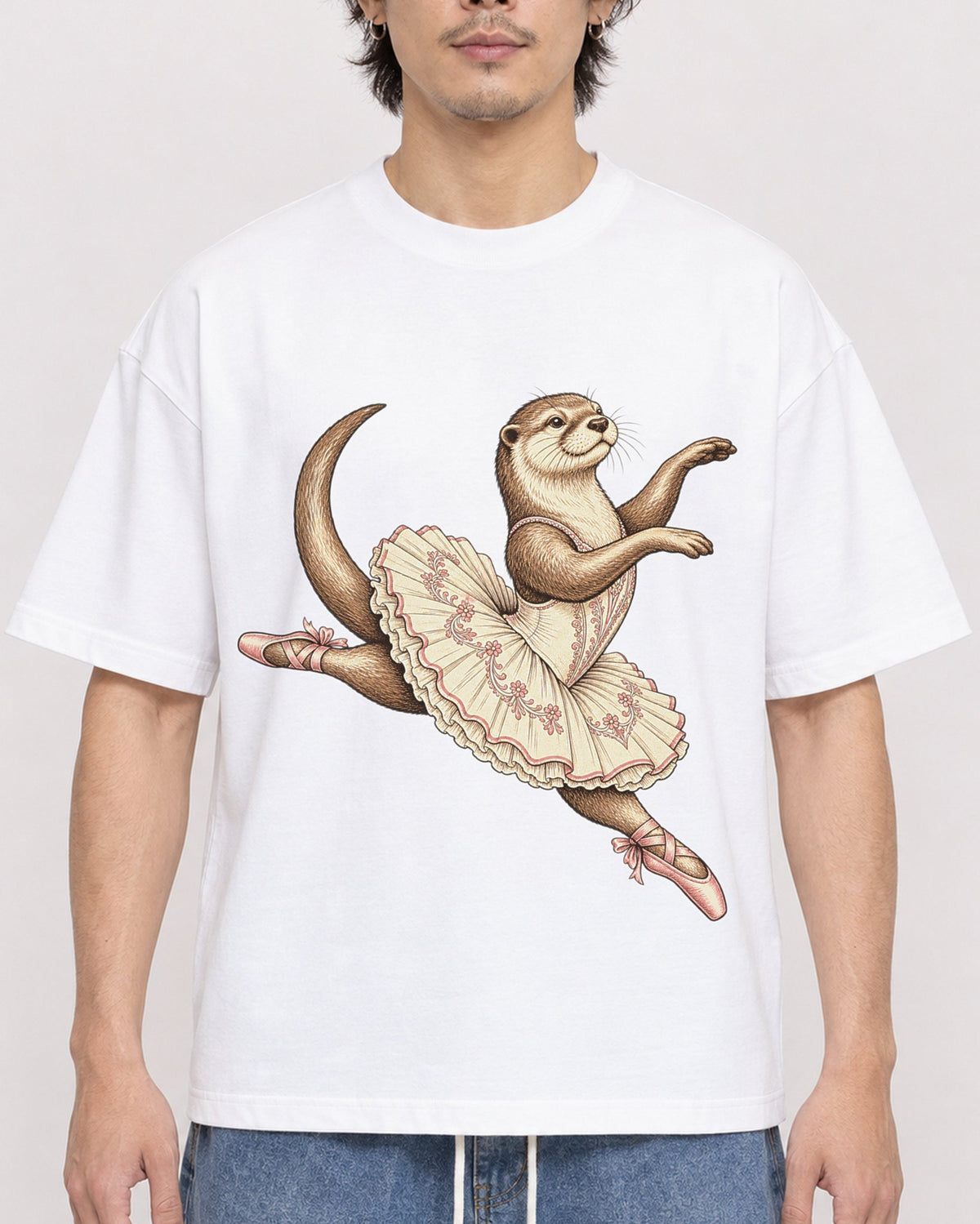 Mockup Boxy Heavyweight Tee White male close-up 03