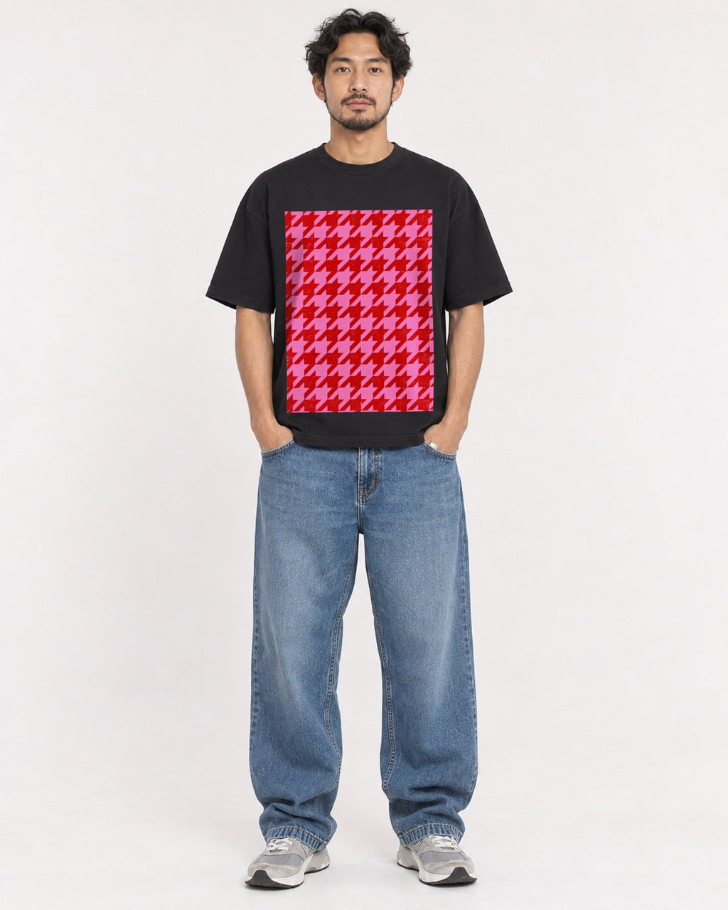 Mockup Boxy Heavyweight Tee Black male full-body 02