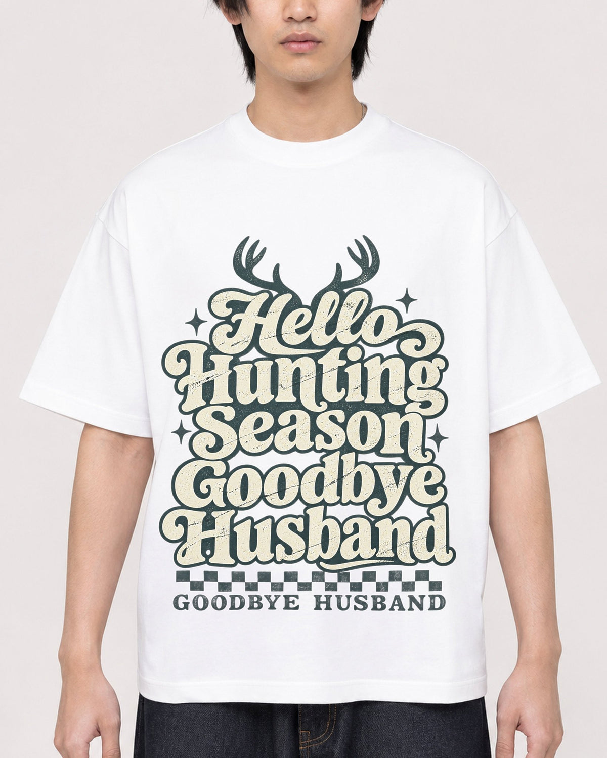 Mockup Boxy Heavyweight Tee White male close-up 11