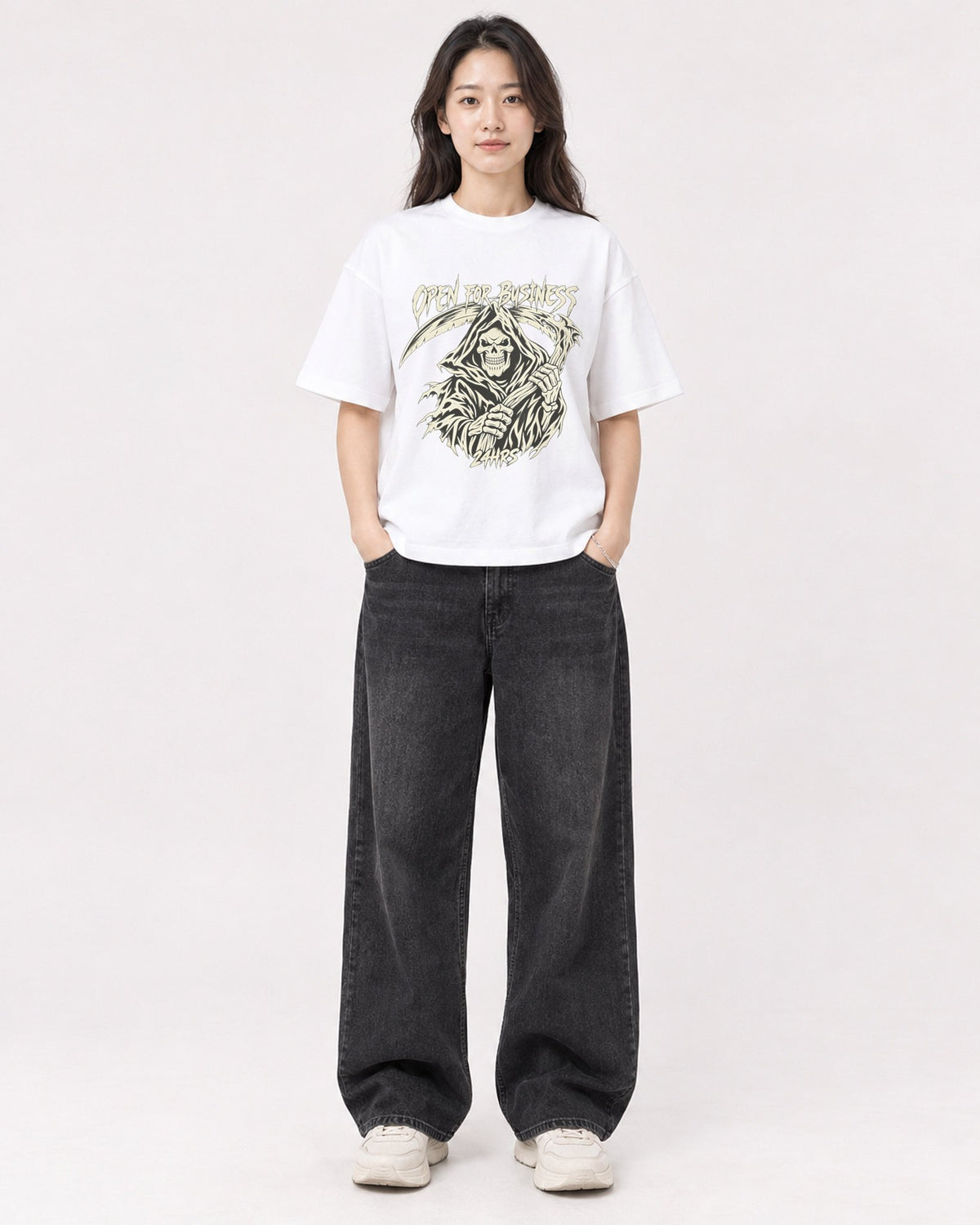 Mockup Boxy Heavyweight Tee White female full-body 03