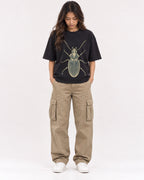 Mockup Boxy Heavyweight Tee Black female full-body 02