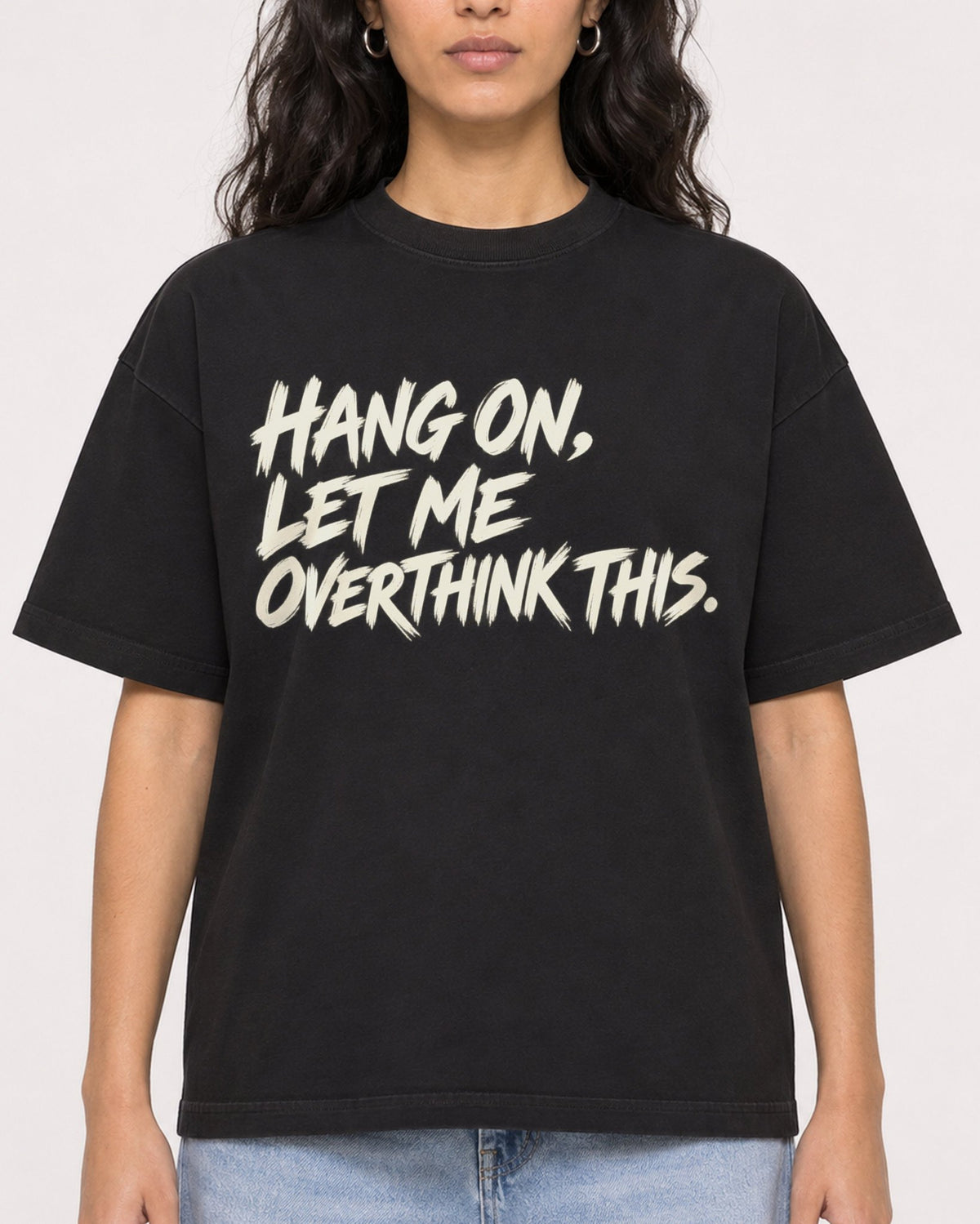 Mockup Boxy Heavyweight Tee Black female close-up 07