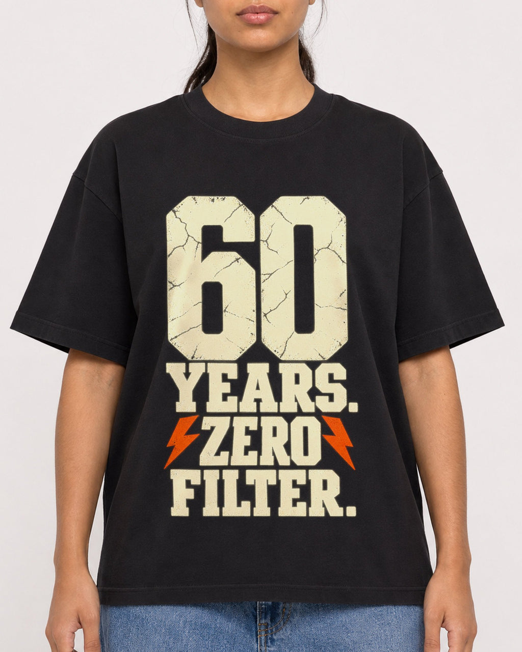 Mockup Boxy Heavyweight Tee Black female close-up 16