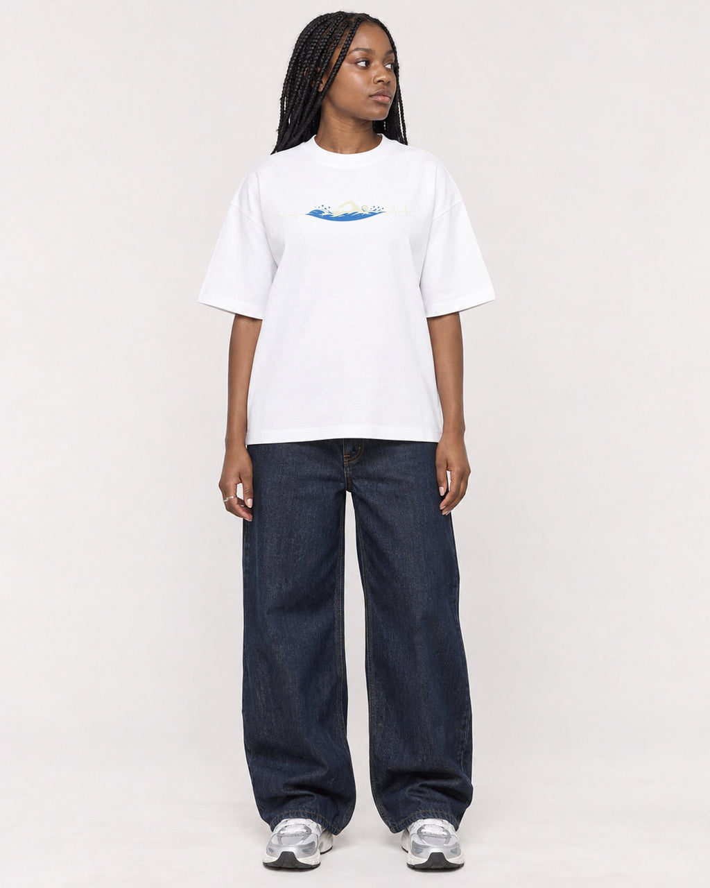 Mockup Boxy Heavyweight Tee White female full-body 04