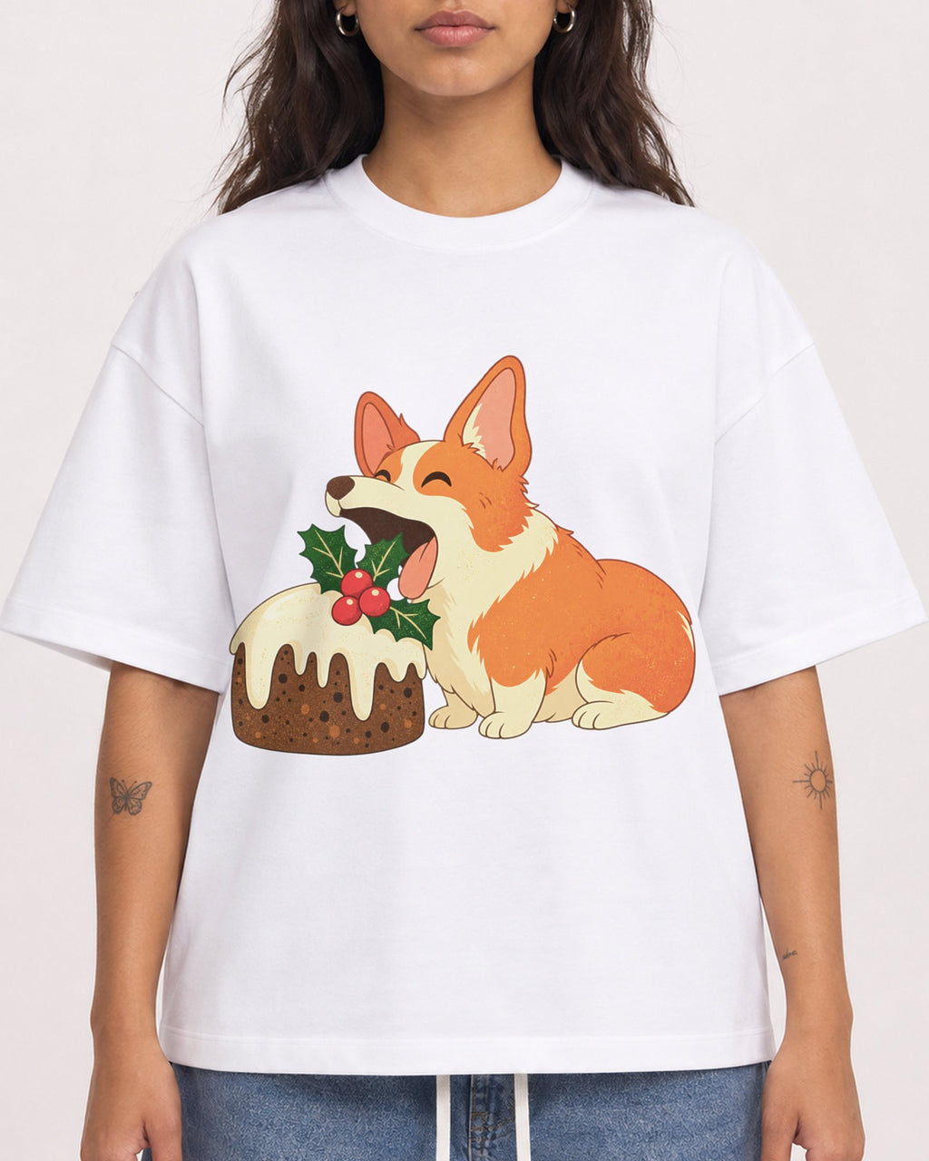 Mockup Boxy Heavyweight Tee White female close-up 06