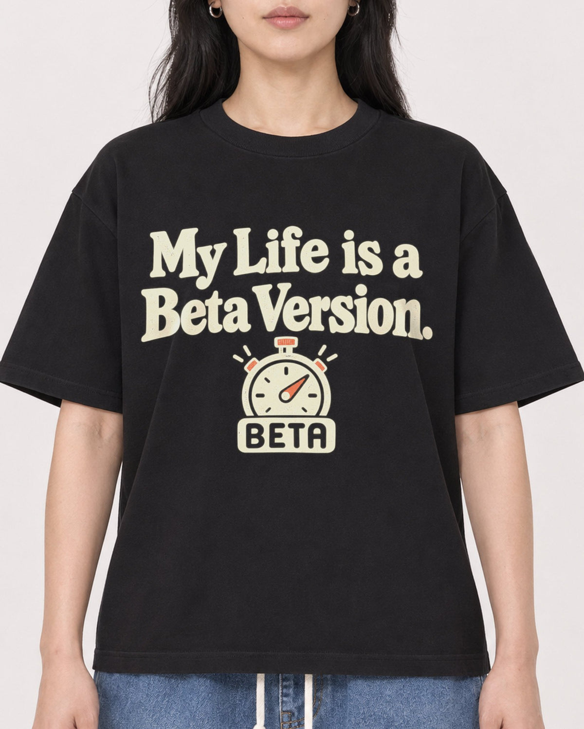 Mockup Boxy Heavyweight Tee Black female close-up 13