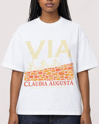 Mockup Boxy Heavyweight Tee White female close-up 04