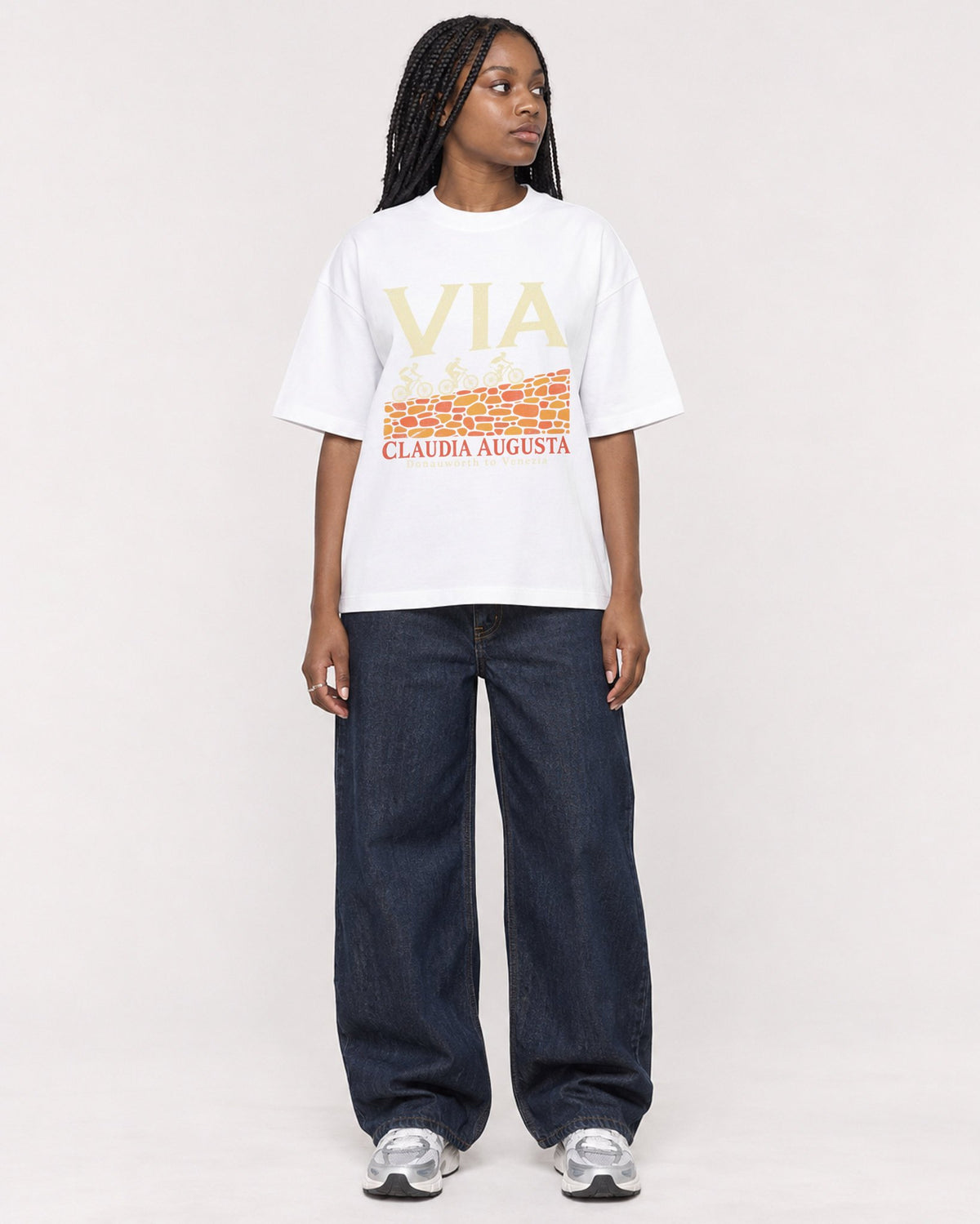 Mockup Boxy Heavyweight Tee White female full-body 04