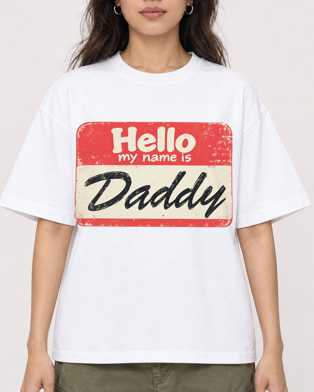 Mockup Boxy Heavyweight Tee White female close-up 02