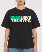 Mockup Boxy Heavyweight Tee Black female close-up 12