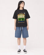 Mockup Boxy Heavyweight Tee Black female full-body 01
