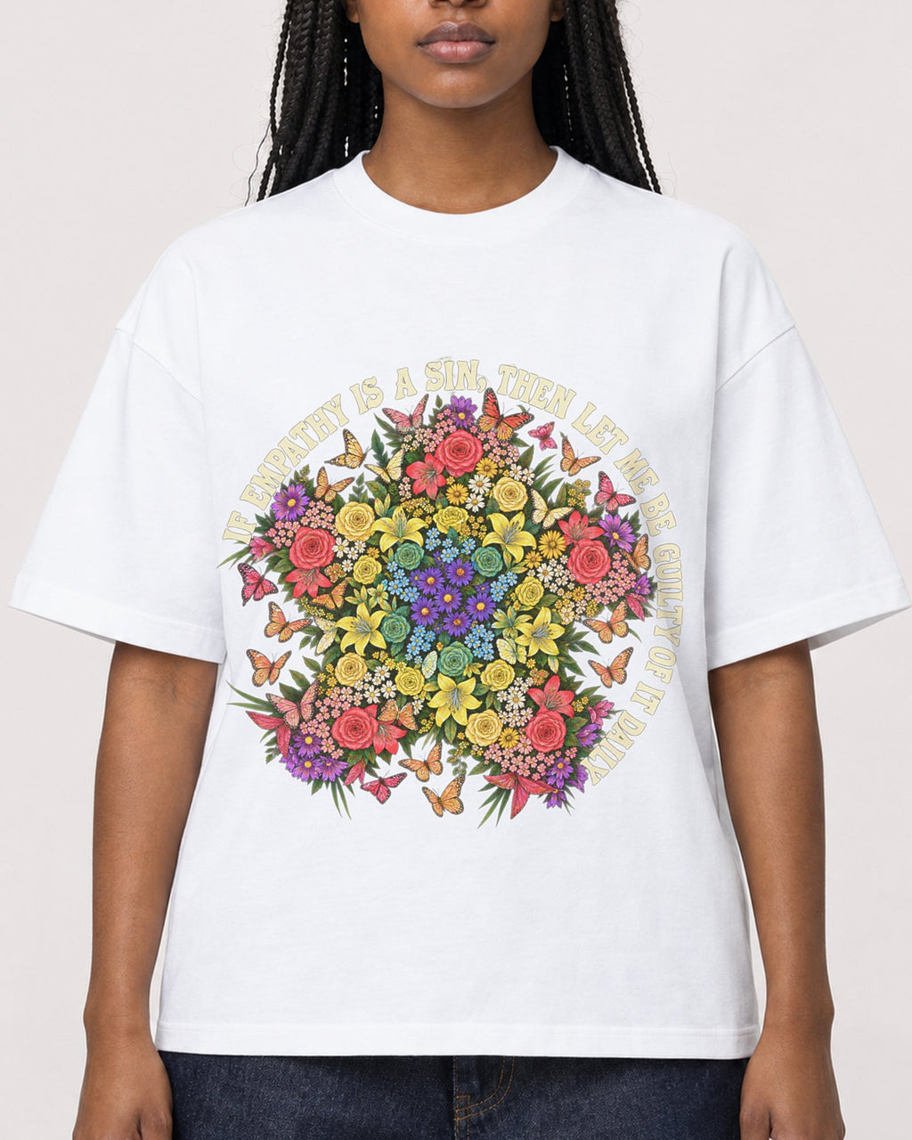 Mockup Boxy Heavyweight Tee White female close-up 04