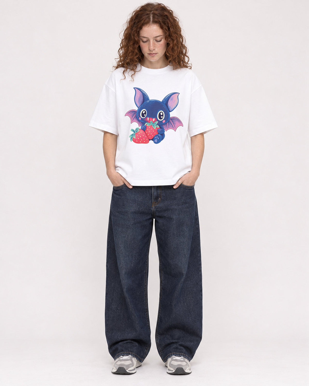 Mockup Boxy Heavyweight Tee White female full-body 09