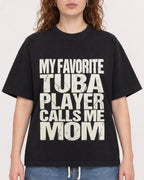 Mockup Boxy Heavyweight Tee Black female close-up 09