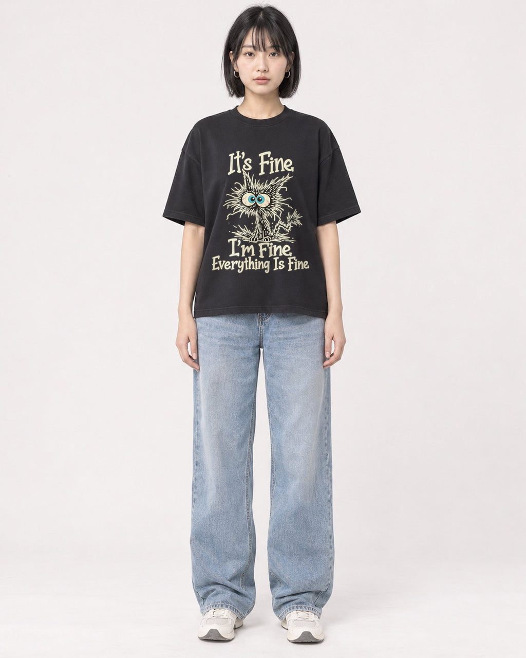 Mockup Boxy Heavyweight Tee Black female full-body 11