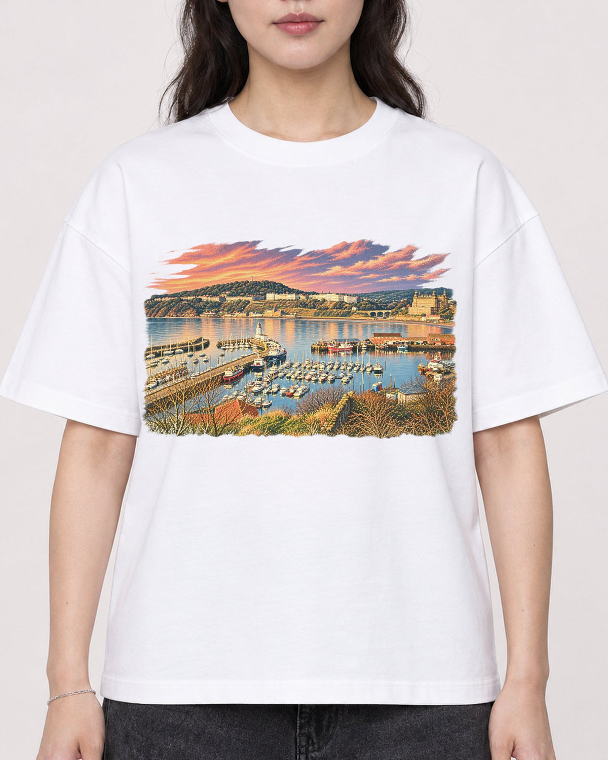 Mockup Boxy Heavyweight Tee White female close-up 03