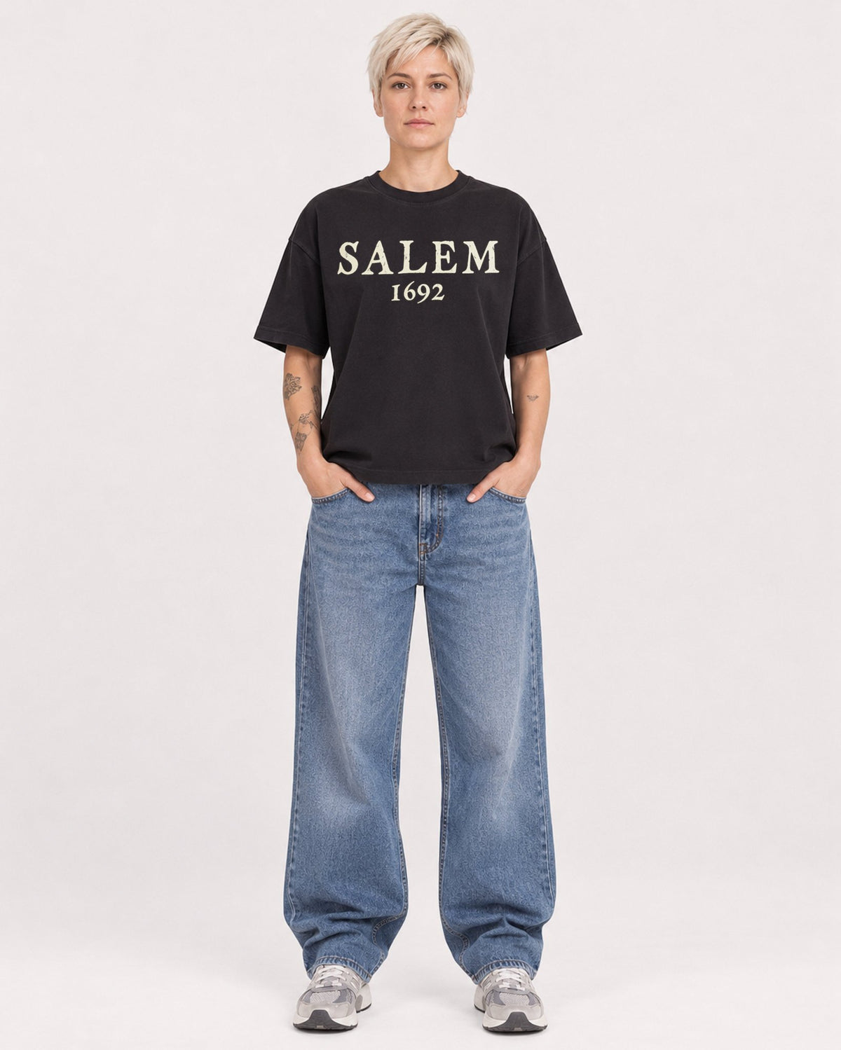 Mockup Boxy Heavyweight Tee Black female full-body 48