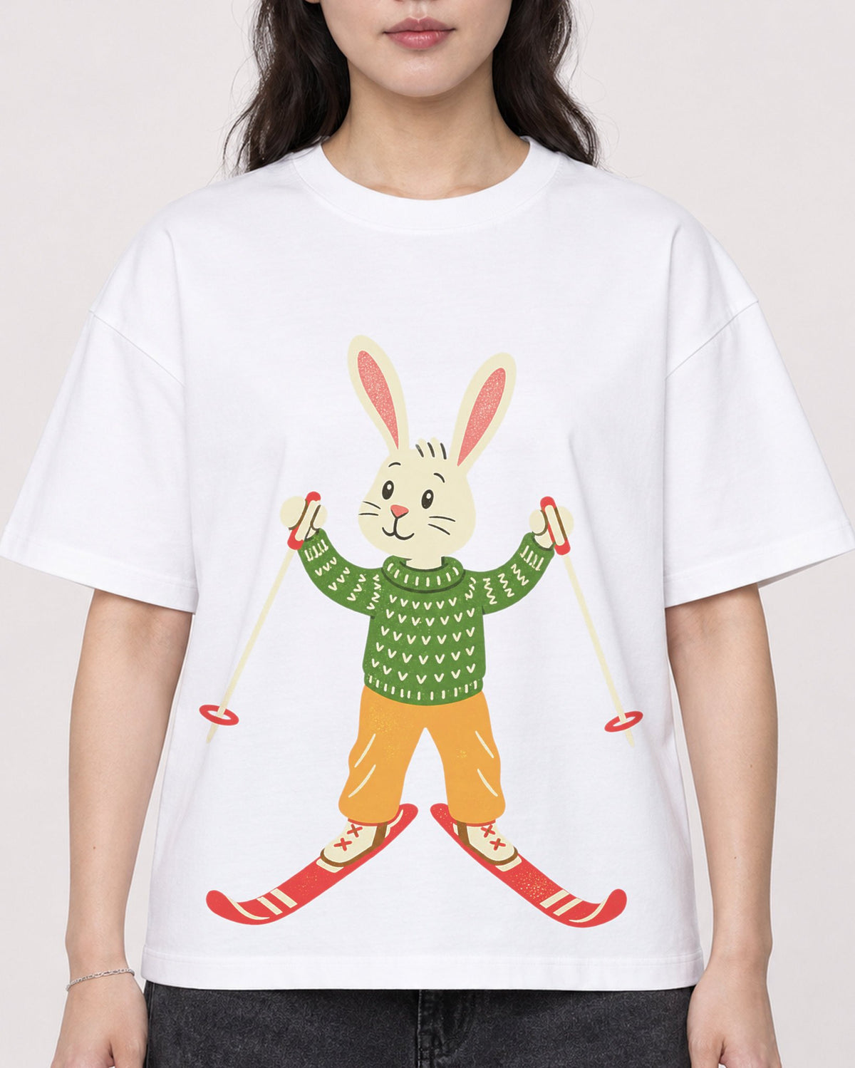Mockup Boxy Heavyweight Tee White female close-up 03